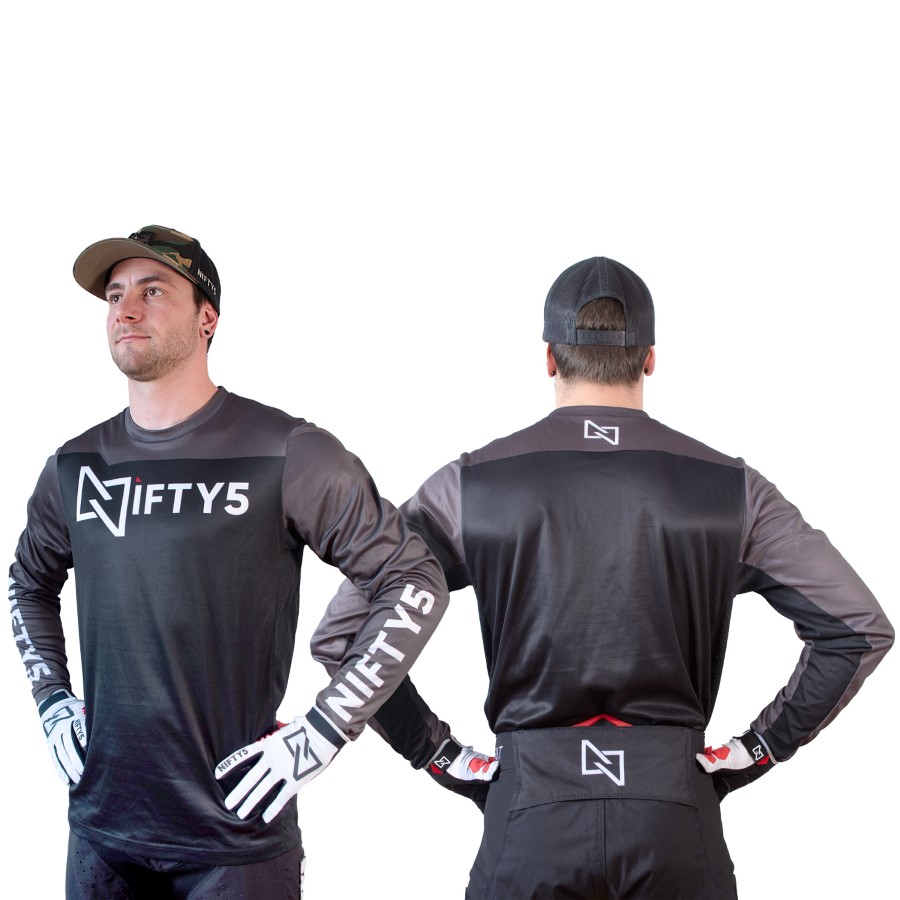 nifty5-techlight-suit-chandail-noir-1